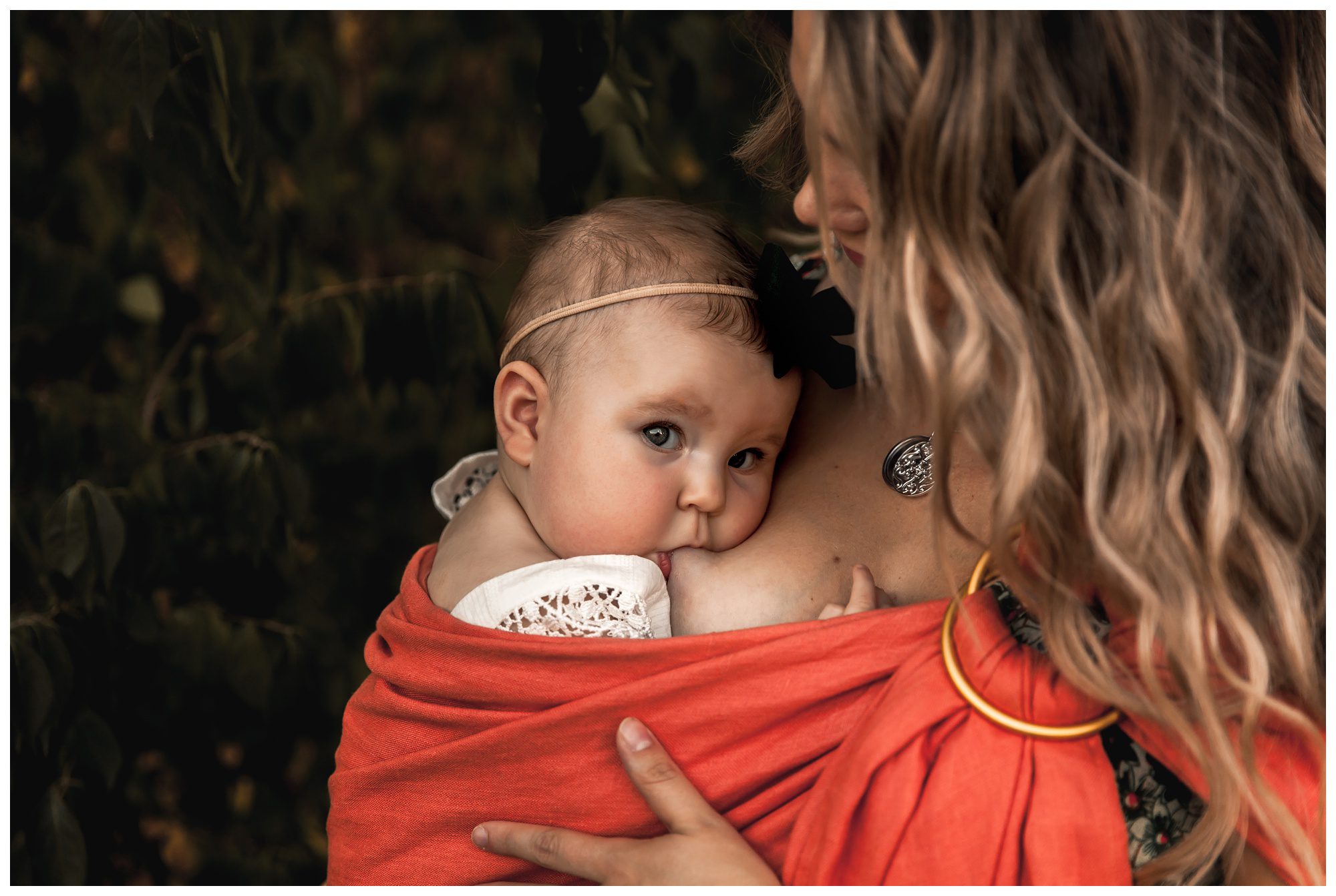 Outdoor Breastfeeding Session Murfreesboro, TN Hannah and Sylvia